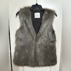 Altar’s State Faux fur vest. Oversized. Size Small. EUC